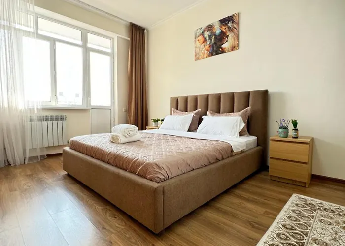 3 Room Цент Города С Видом На Горы